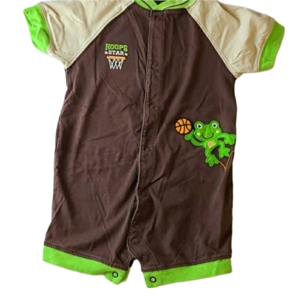Vintage Baby Outfit Frog Basketball Onsie Size 24 Months Brown and Green